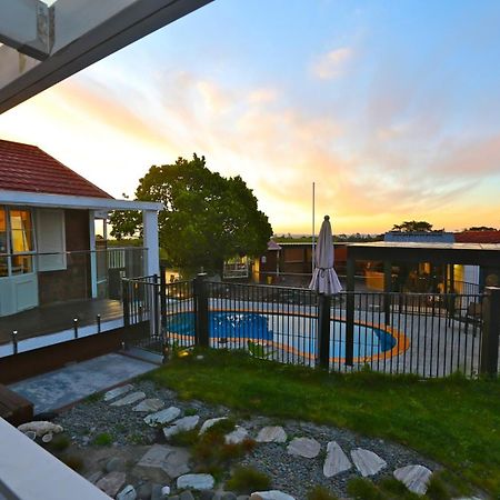 Holiday House In Totara Park Auckland Ngoại thất bức ảnh